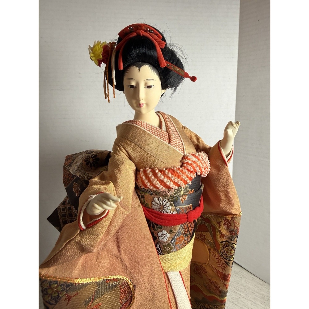 Japanese Oyama Silk Kimono Geisha Doll 16" Sukiyo Doll Research Institute Nagoya